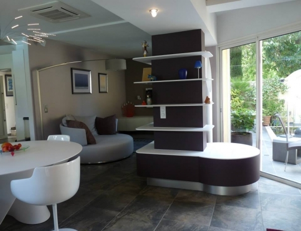 Photo 0
