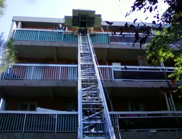Photo 0