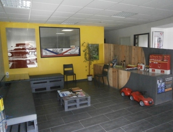 Photo 0
