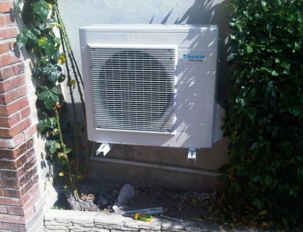 Photo 0