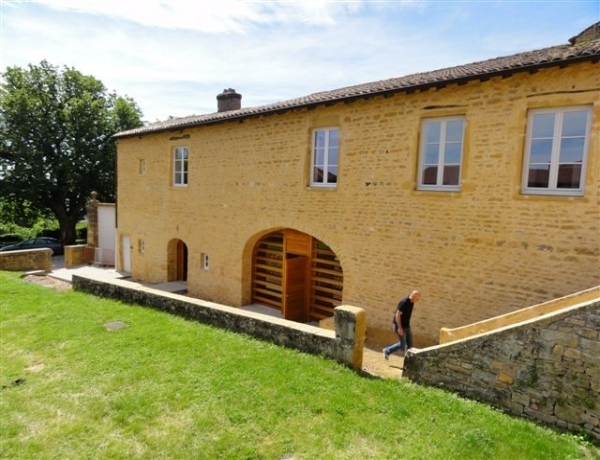 Photo 0